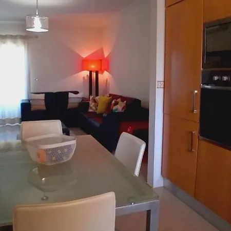 T2 Renovated With Ocean View Apartment