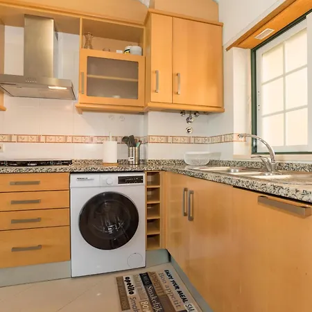 Apartment T2 Renovated With Ocean View *