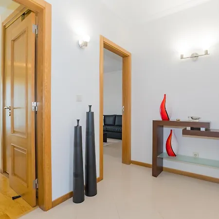 T2 Renovated With Ocean View Apartment